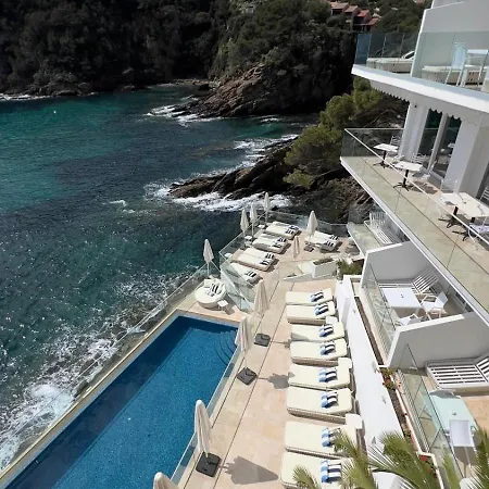 Hotel La Calanque Cavalaire-sur-Mer Exterior photo