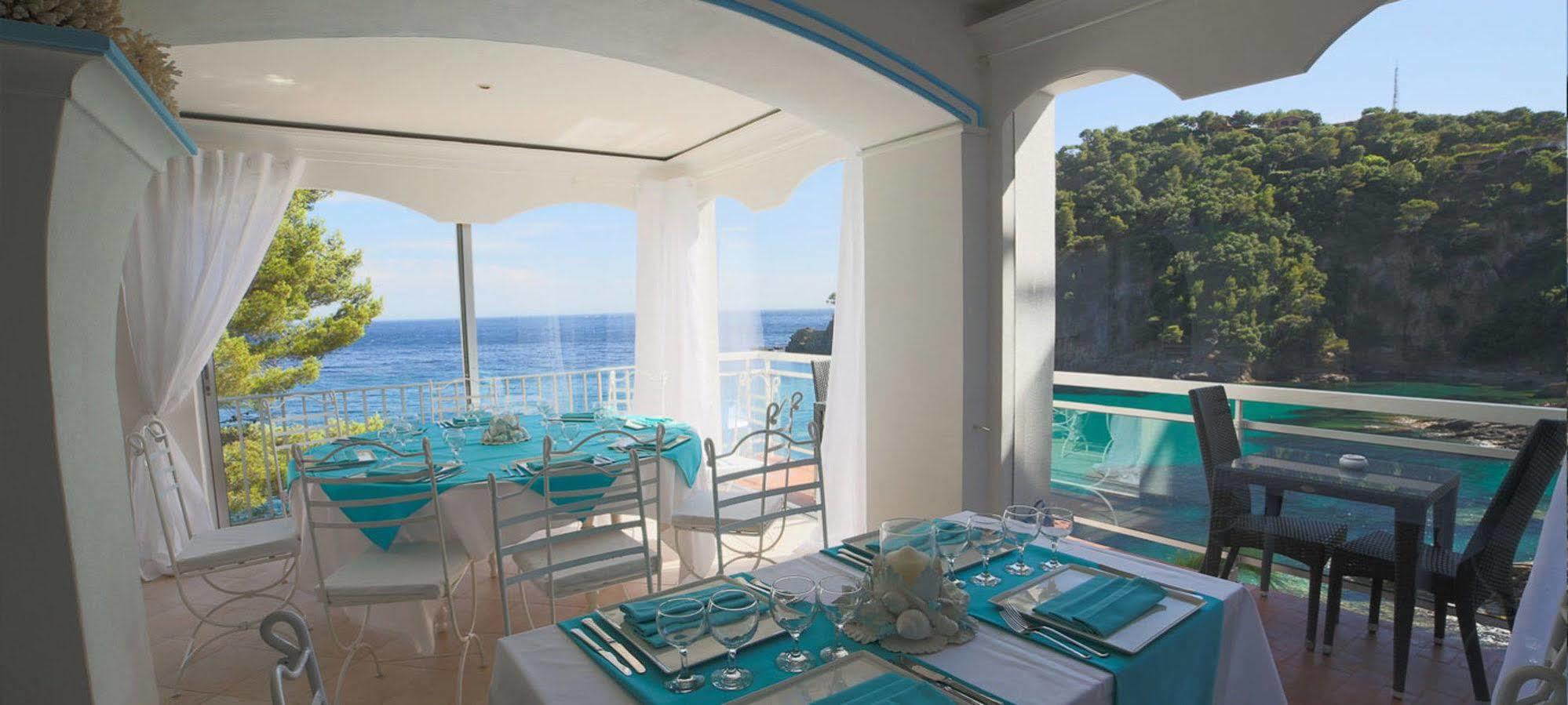 Hotel La Calanque Cavalaire-sur-Mer